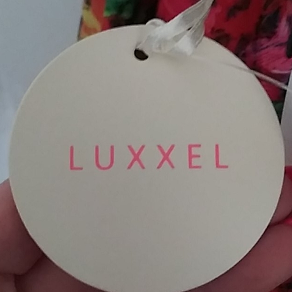 Luxxel halter dress size L NWT - Picture 8 of 11